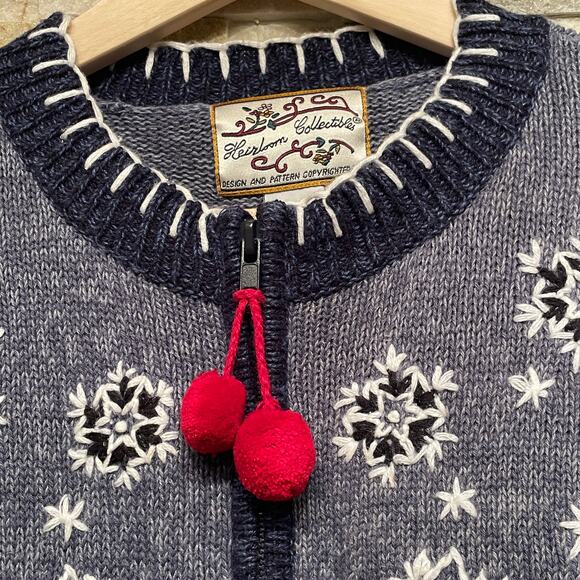 Heirloom Collectibles L Polar Bear Zip Sweater | Embroidered Snowflakes Holiday - Picture 6 of 10